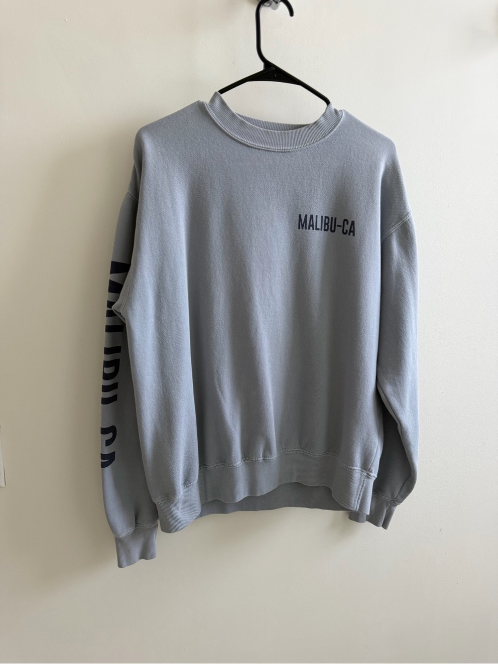 Brandy Melville Malibu-CA Gray Crewneck Sweatshirt